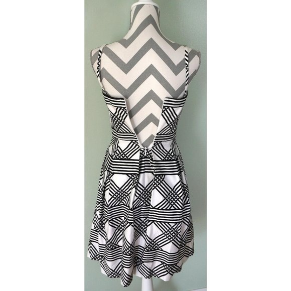 WHITE HOUSE BLACK MARKET Striped Midi Dress - Picture 4 of 5